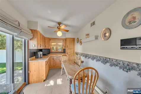 6 Jay Street Old Tappan NJ 07675