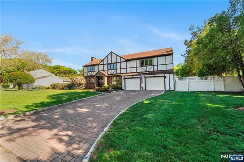 6 Jay Street Old Tappan NJ 07675