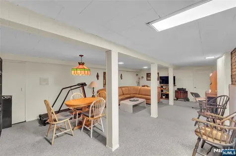 6 Jay Street Old Tappan NJ 07675