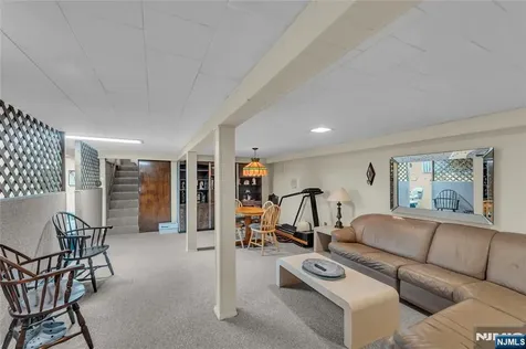 6 Jay Street Old Tappan NJ 07675