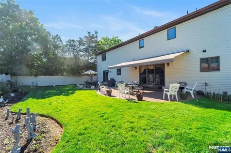6 Jay Street Old Tappan NJ 07675
