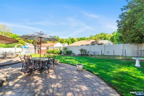 6 Jay Street Old Tappan NJ 07675
