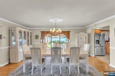 6 Jay Street Old Tappan NJ 07675