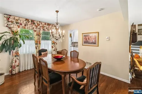 568 Stellman Road River Vale NJ 07675