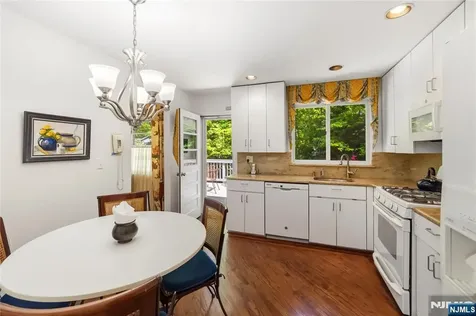 568 Stellman Road River Vale NJ 07675
