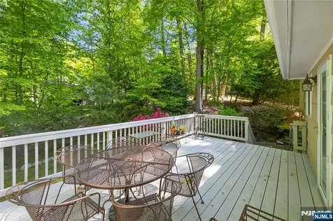 568 Stellman Road River Vale NJ 07675