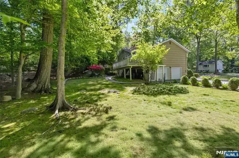 568 Stellman Road River Vale NJ 07675