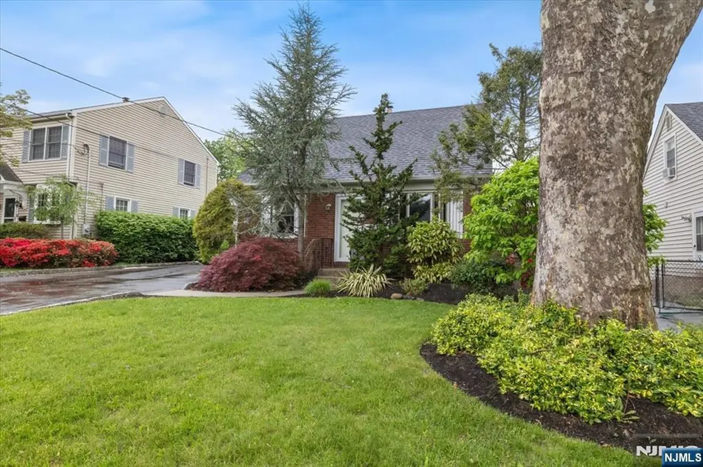 881 Lincoln Avenue Maywood NJ 07607