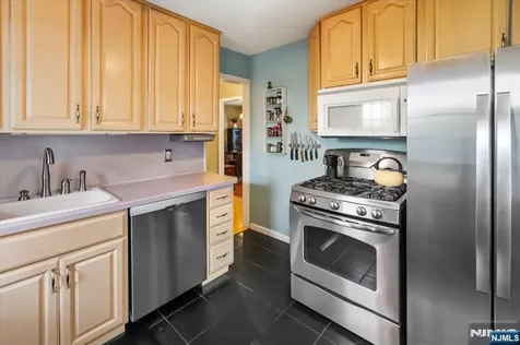 881 Lincoln Avenue Maywood NJ 07607