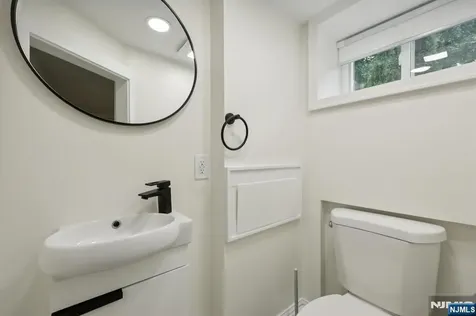 606 5th Street Carlstadt NJ 07072