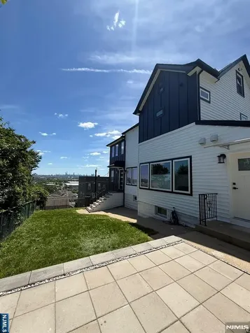 606 5th Street Carlstadt NJ 07072