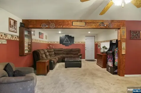 10 Hemlock Place Ringwood NJ 07456