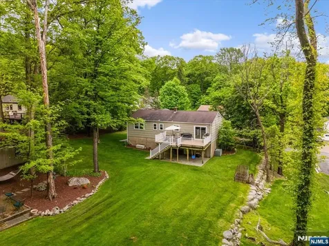 10 Hemlock Place Ringwood NJ 07456