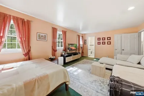 14 Hepworth Place West Orange NJ 07052