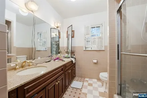 14 Hepworth Place West Orange NJ 07052