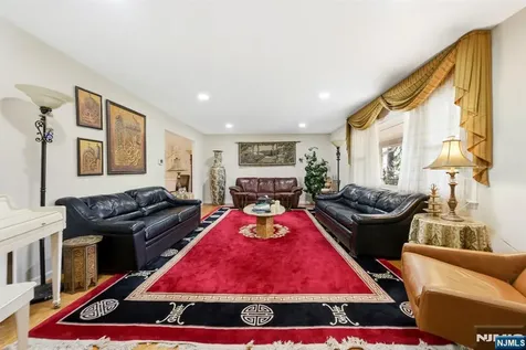 14 Hepworth Place West Orange NJ 07052