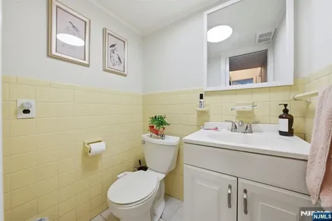 14 Hepworth Place West Orange NJ 07052