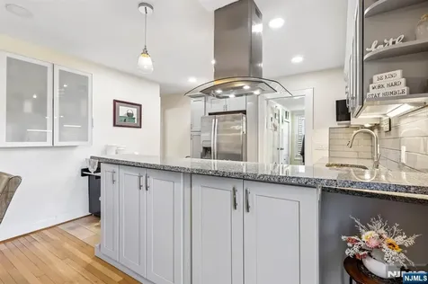 16 Fairmount Avenue Clifton NJ 07011