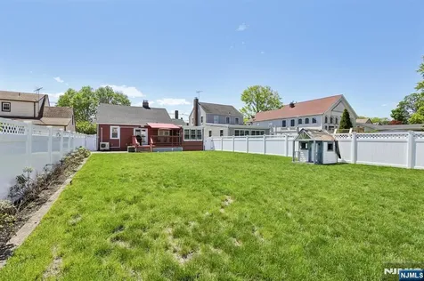 16 Fairmount Avenue Clifton NJ 07011