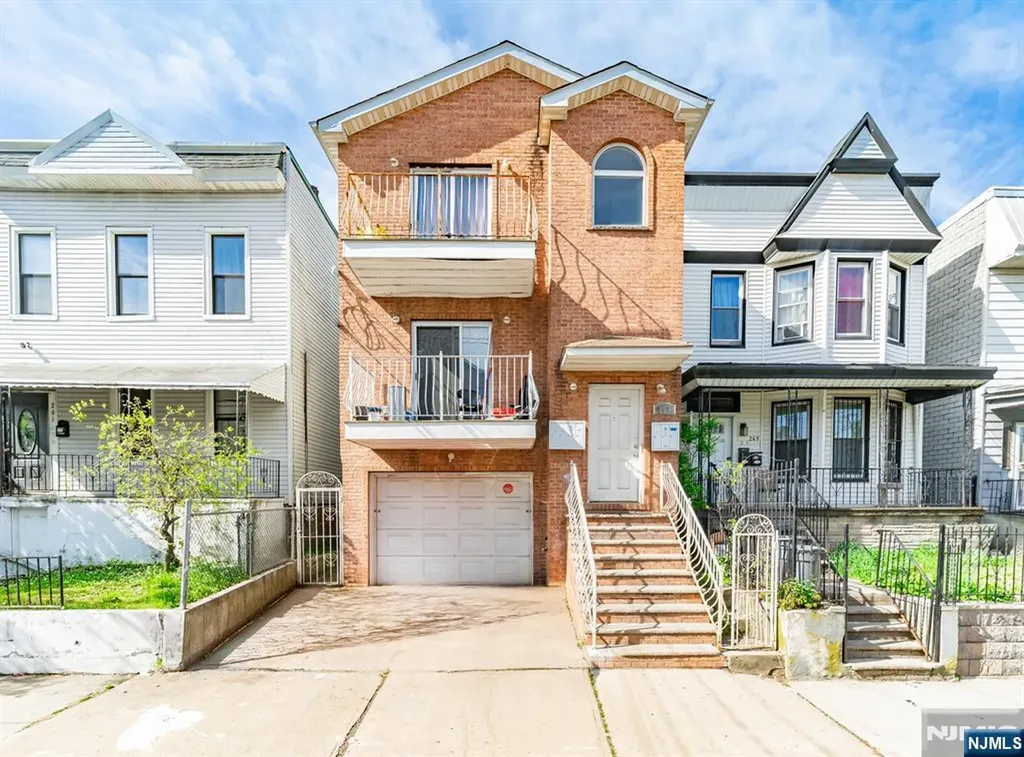 263 Forrest Street Jersey City NJ 07304