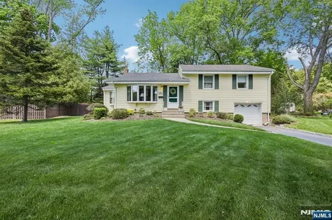 108 Kohring Circle Harrington Park NJ 07640