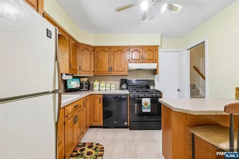 108 Kohring Circle Harrington Park NJ 07640