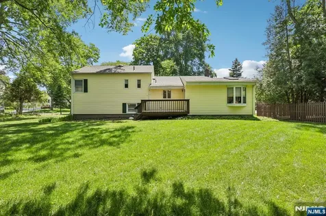 108 Kohring Circle Harrington Park NJ 07640