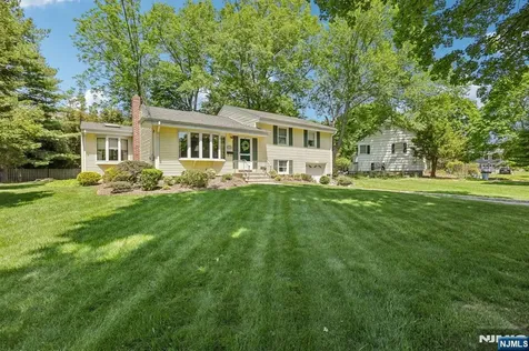 108 Kohring Circle Harrington Park NJ 07640