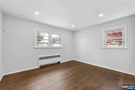 14 John Court Clifton NJ 07013