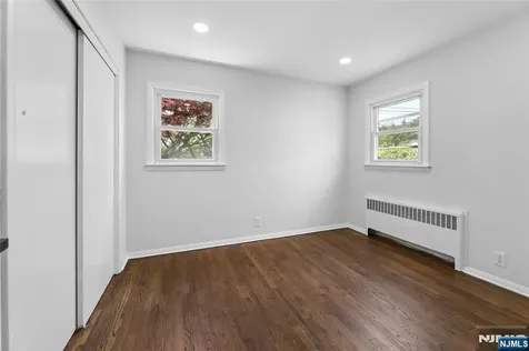14 John Court Clifton NJ 07013