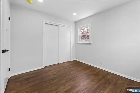 14 John Court Clifton NJ 07013