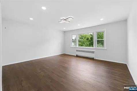 14 John Court Clifton NJ 07013