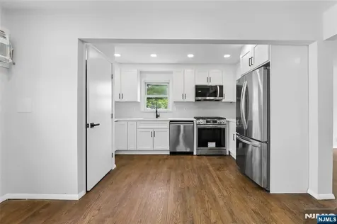 14 John Court Clifton NJ 07013
