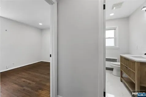 14 John Court Clifton NJ 07013