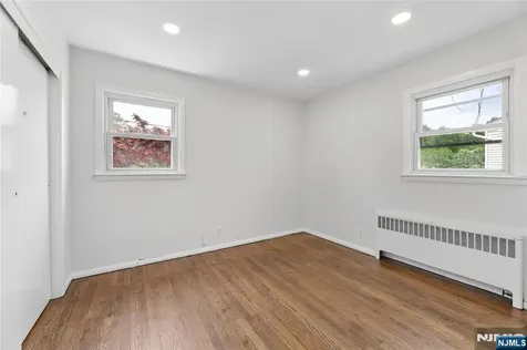 14 John Court Clifton NJ 07013