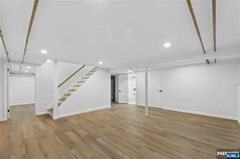 14 John Court Clifton NJ 07013