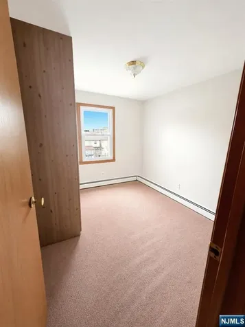 284 Livingston Lyndhurst NJ 07071