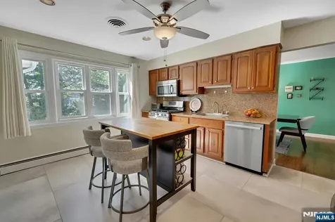 10 Ronald Terrace Springfield NJ 07081