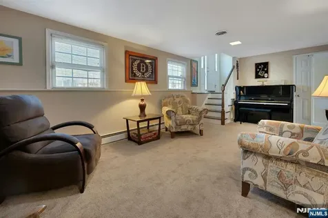 10 Ronald Terrace Springfield NJ 07081