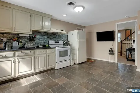10 Ronald Terrace Springfield NJ 07081