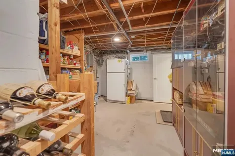 9 Ryerson Avenue Oakland NJ 07436