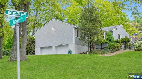 9 Ryerson Avenue Oakland NJ 07436