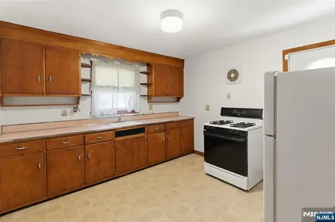 1017 E 27th Street Paterson NJ 07513