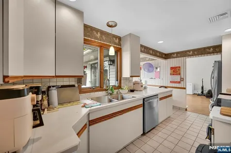 699 Shore Road West Milford NJ 07421