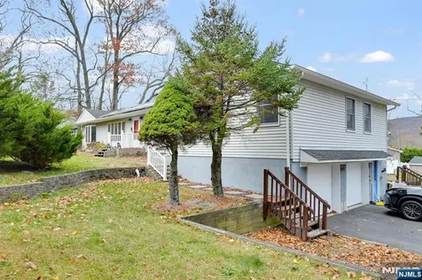 699 Shore Road West Milford NJ 07421
