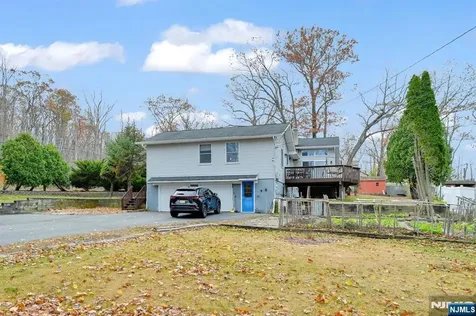 699 Shore Road West Milford NJ 07421