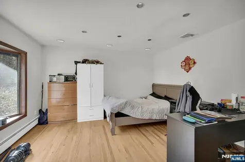 699 Shore Road West Milford NJ 07421