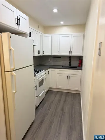 455 Fairview Avenue Fairview NJ 07022