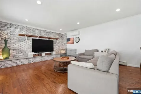 44 Alpine Place Kearny NJ 07032