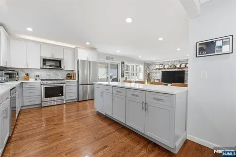 44 Alpine Place Kearny NJ 07032